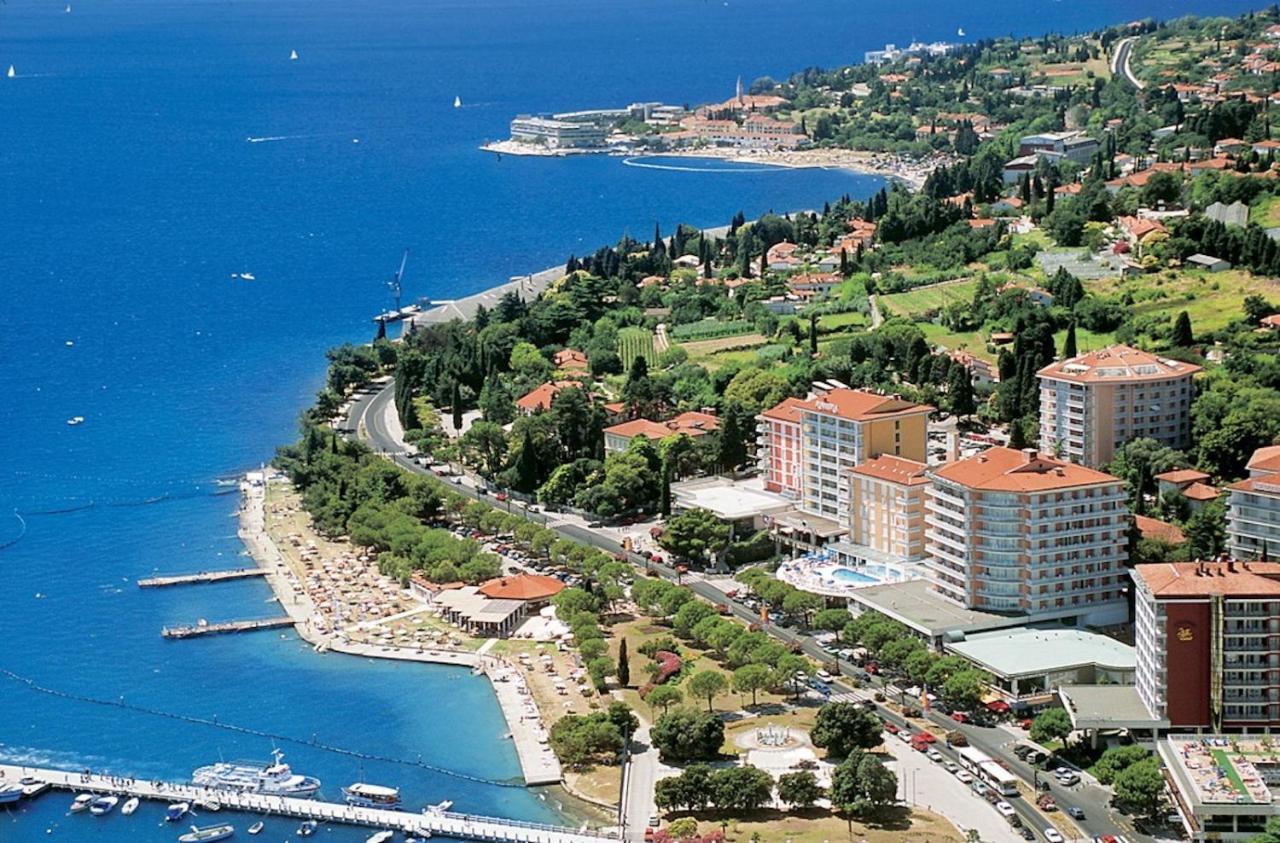Bozena Studio Kneb Portoroz Exterior foto